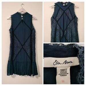 Ella Moon Dark Blue Sleeveless Tank Sz Medium Dress Lace Accent Keyhole Back